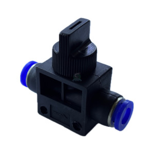 Zaworek kątowy do wężyka ciśnieniowego PU o śr. 4/6 mm